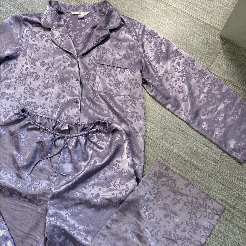 Y2K Victoria’s Secret Lavender Purple Women’s Pajama Set - Picture 5 of 16